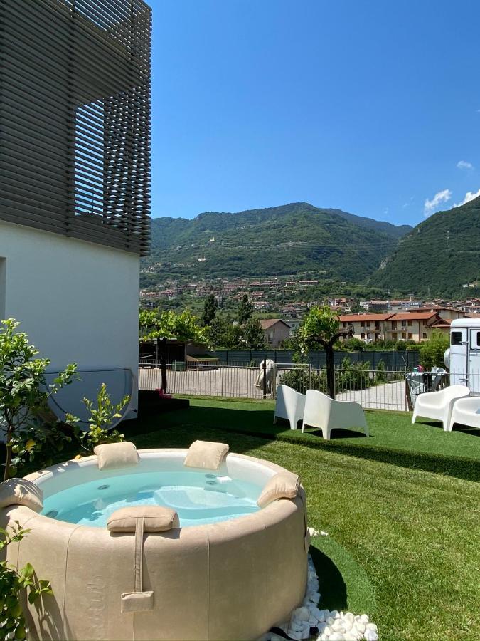 Art B&B Design Costa Volpino Exterior photo