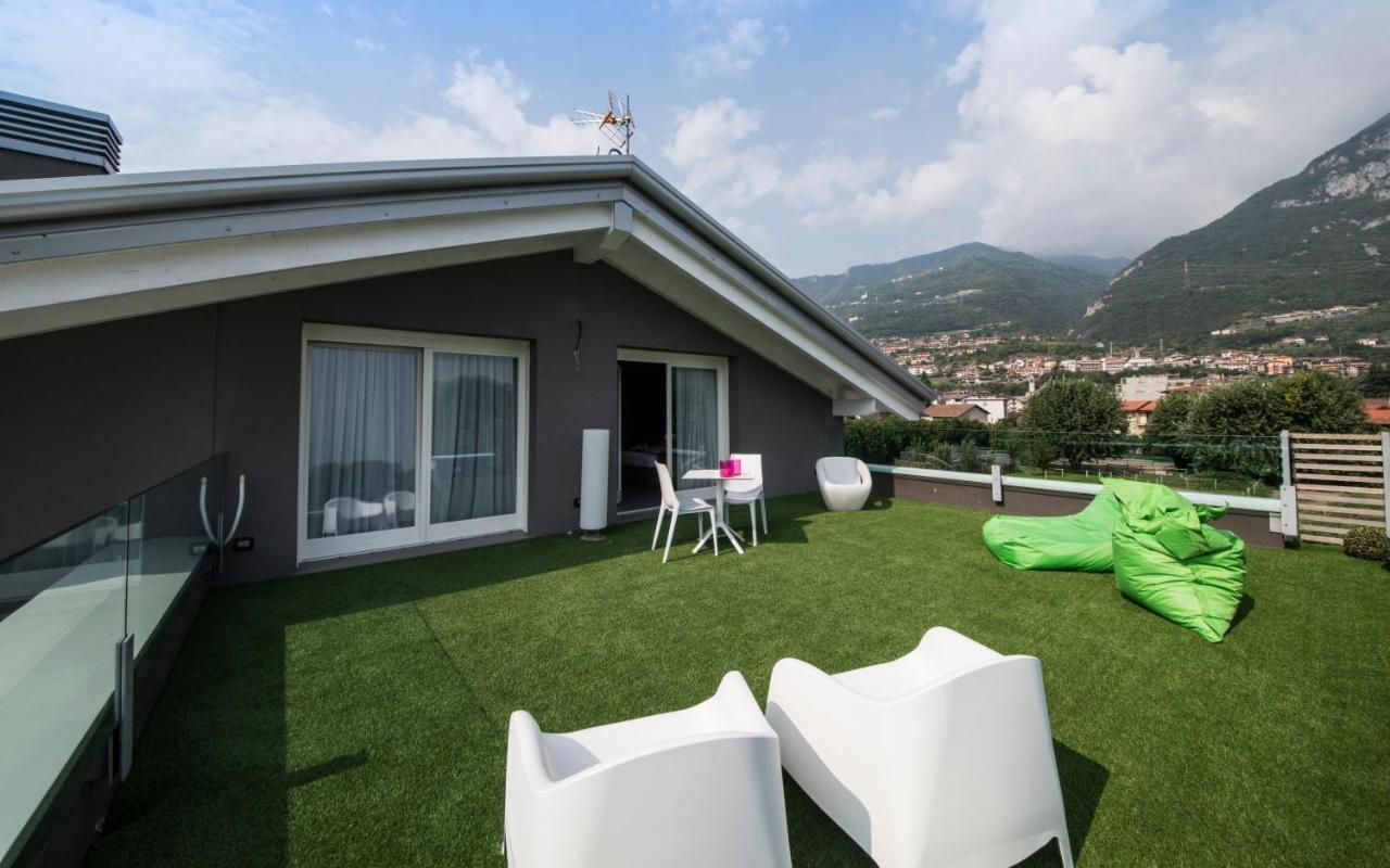 Art B&B Design Costa Volpino Exterior photo